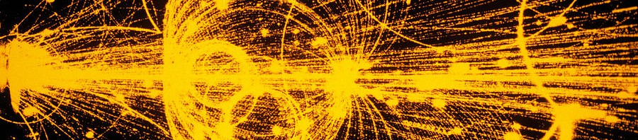 streamer-chamber-photo-of-particle-tracks-cern